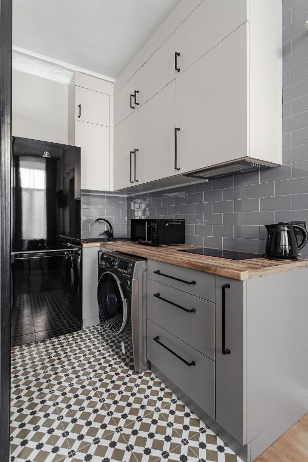 City Centre Silver Apartment Odesa Exterior foto