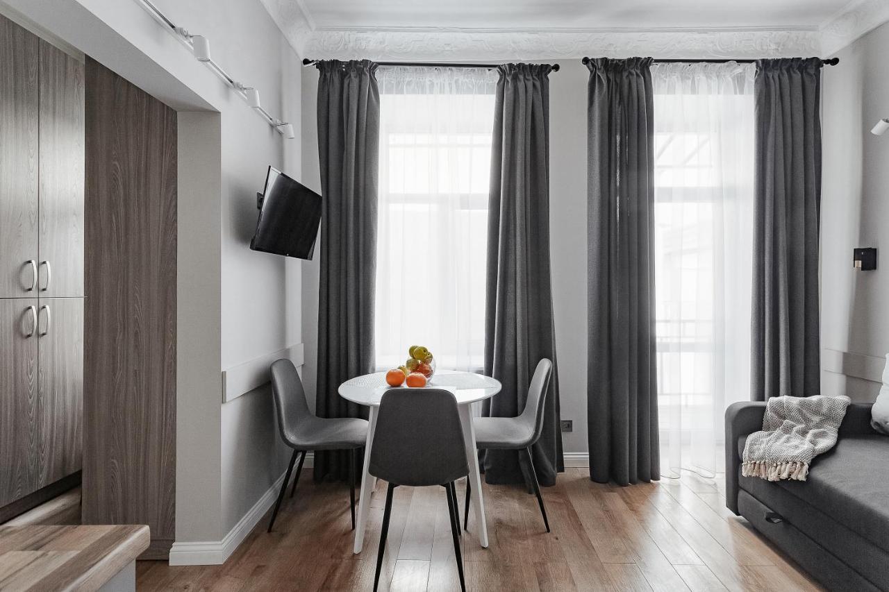 City Centre Silver Apartment Odesa Exterior foto
