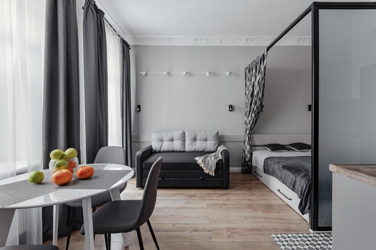 City Centre Silver Apartment Odesa Exterior foto