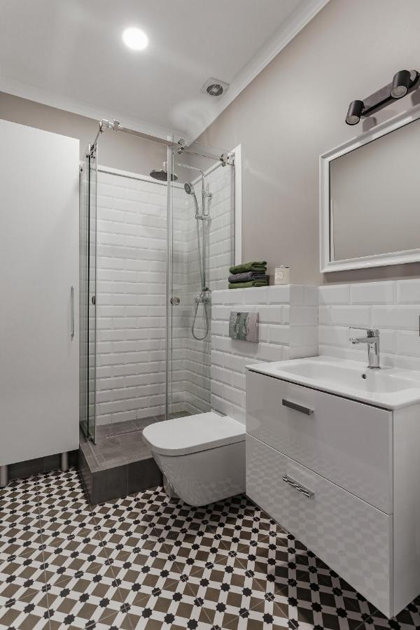 City Centre Silver Apartment Odesa Exterior foto